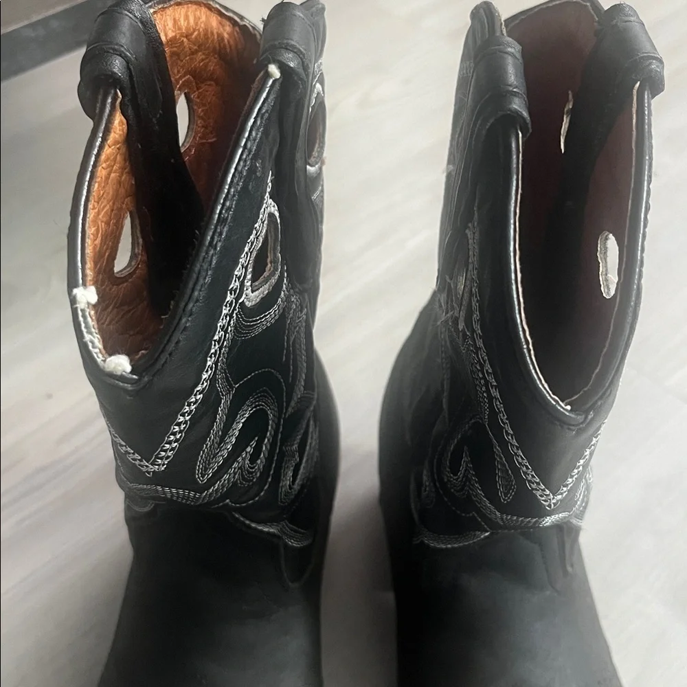 Innovation Black Western Boots
